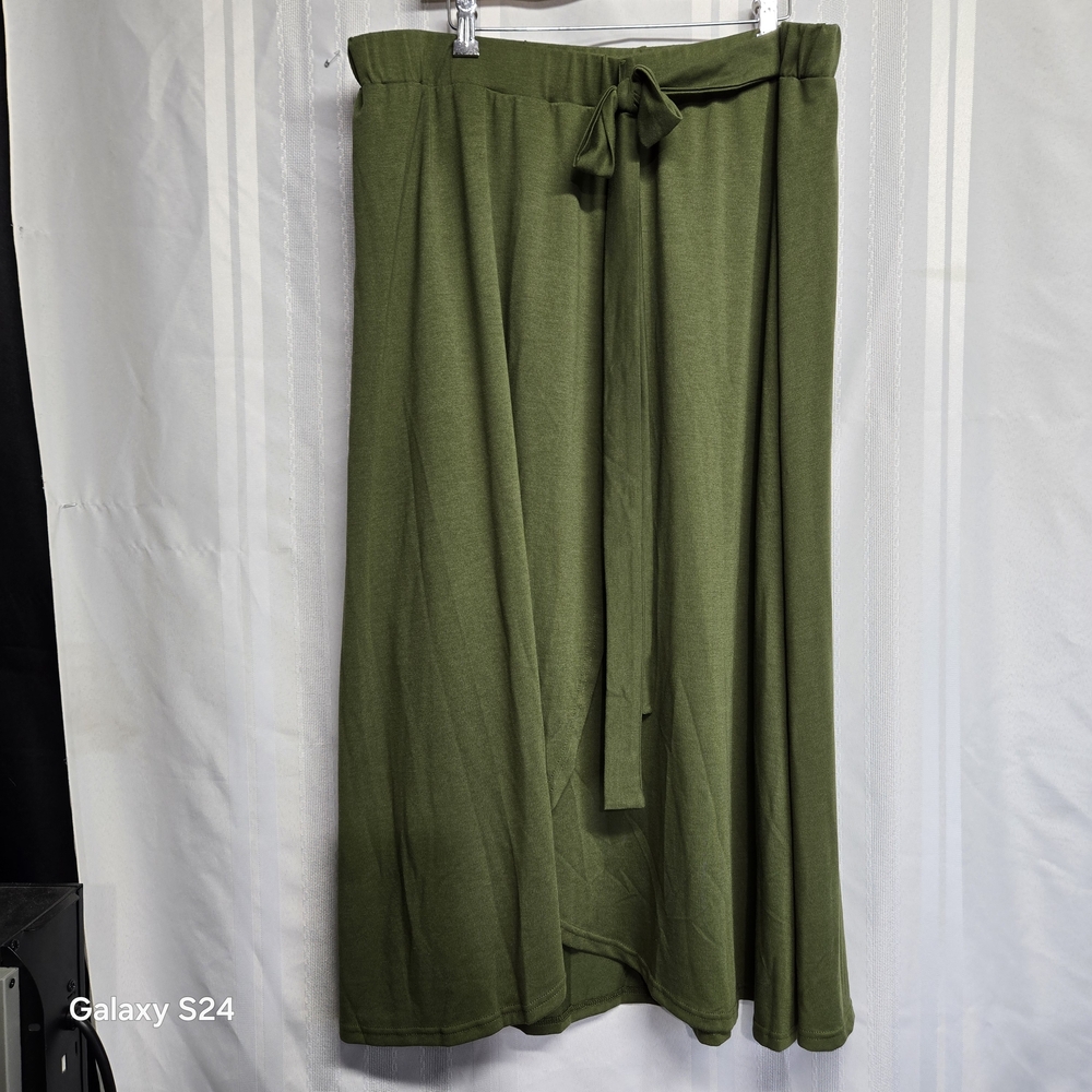 Elegant Green Women's Skirt 6XL